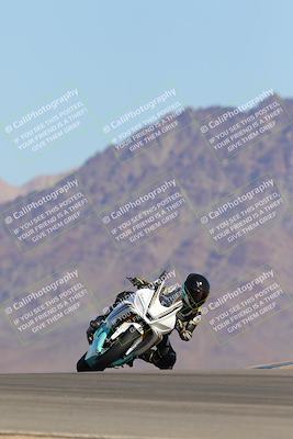 media/Oct-01-2023-SoCal Trackdays (Sun) [[4c570cc352]]/Turn 9 Set 2 (10am)/